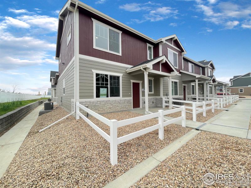 325 Cardinal St, Johnstown, CO 80534