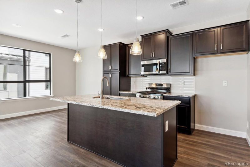 2016 S Holly St #4, Denver, CO 80222