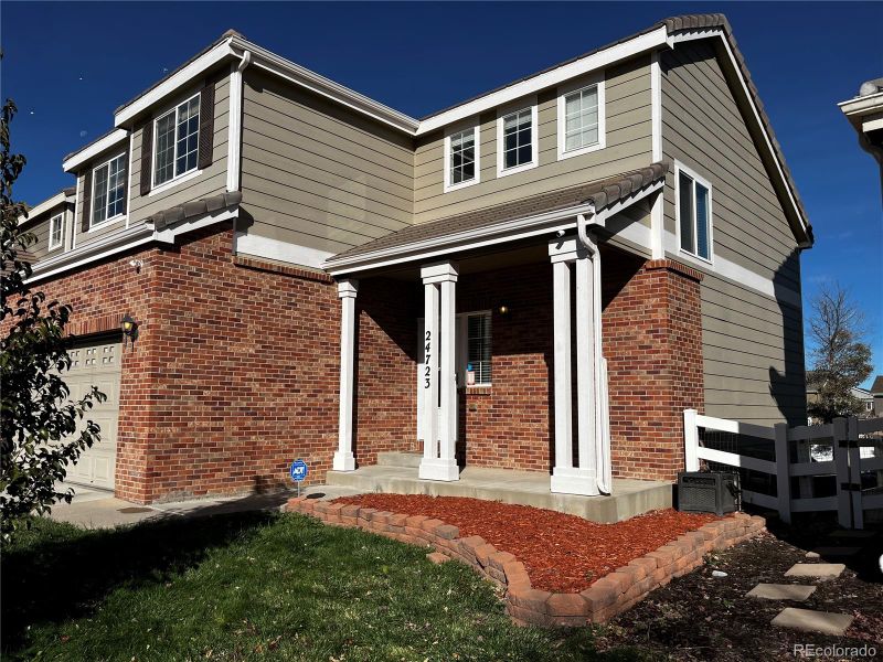 24723 E Kansas Cir, Aurora, CO 80018