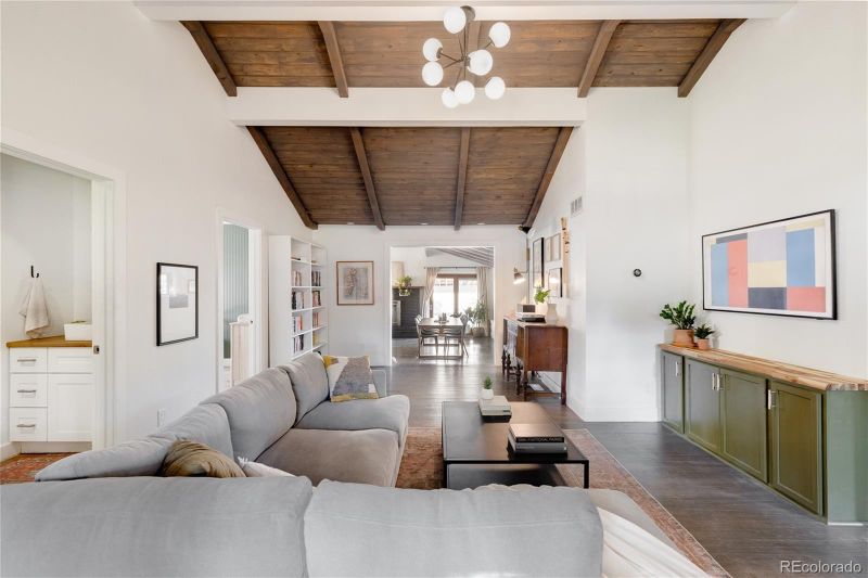 1595 S Bellaire St, Denver, CO 80222