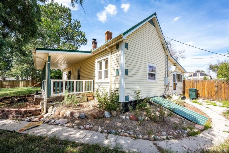 145 W Broadway St, Elizabeth, CO 80107
