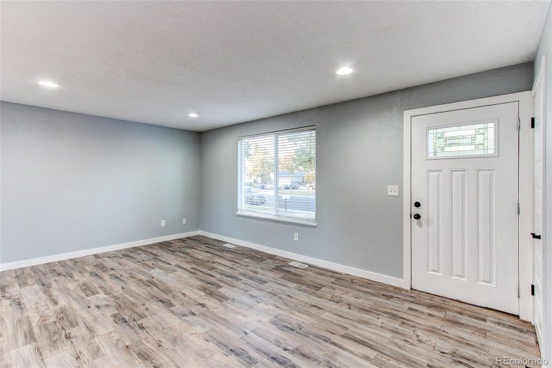 15518 E Brown Pl, Aurora, CO 80013