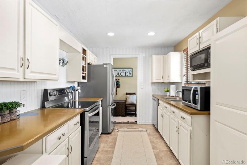 7298 S Logan St, Centennial, CO 80122