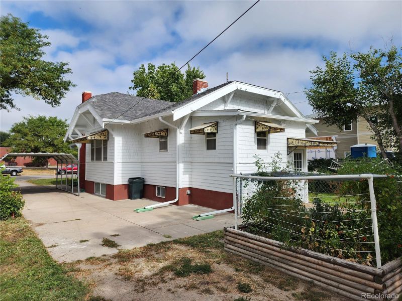 724 N 4th St, Sterling, CO 80751