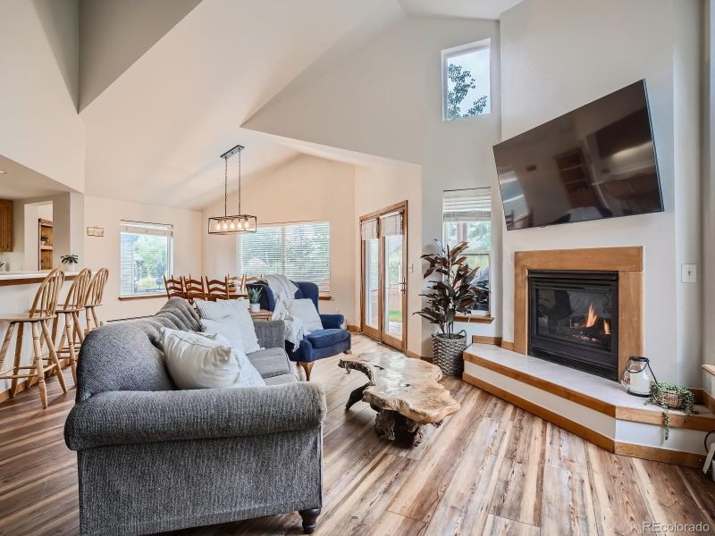 1652 N Chipmunk Ln, Silverthorne, CO 80498