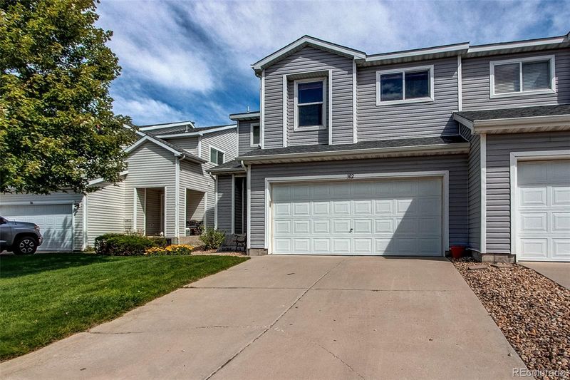302 Ponderosa Pl, Fort Lupton, CO 80621