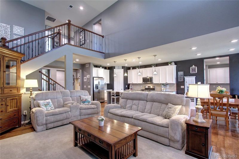 2547 Leafdale Cir, Castle Rock, CO 80109