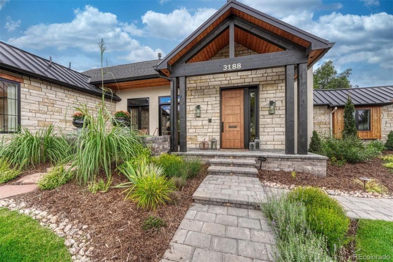 3188 E Maplewood Ave, Centennial, CO 80121