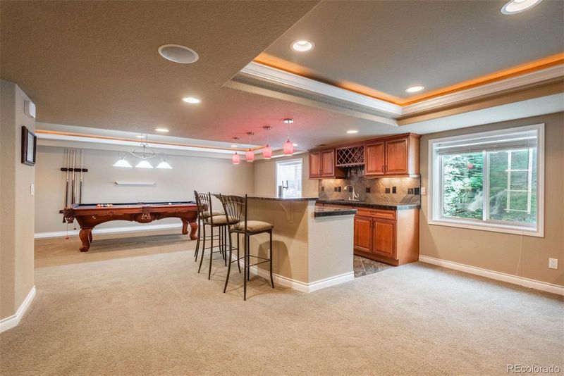 858 Kryptonite Dr, Castle Rock, CO 80108