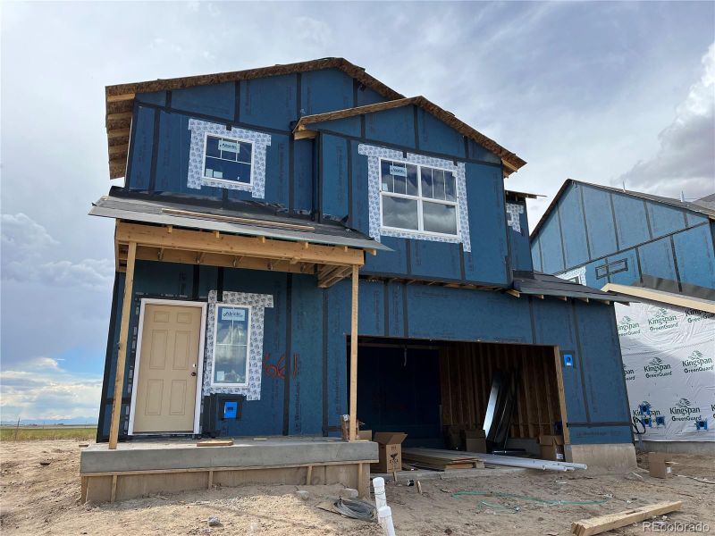 661 Heartland Dr, Bennett, CO 80102