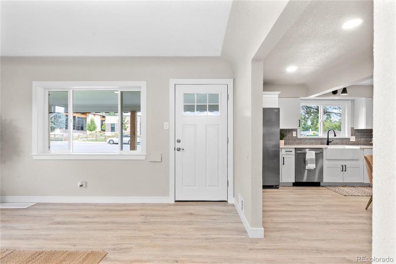 4585 S Lincoln St, Englewood, CO 80113
