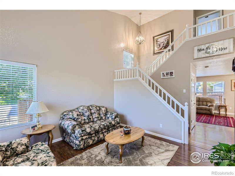 1230 Fall River Cir, Longmont, CO 80504