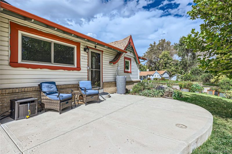685 Ammons Way, Lakewood, CO 80214