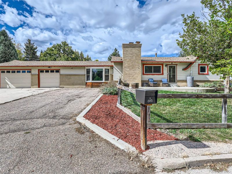 685 Ammons Way, Lakewood, CO 80214