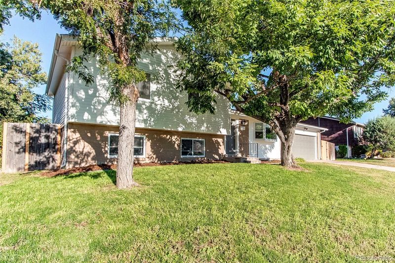 5040 Ursula Way, Denver, CO 80239