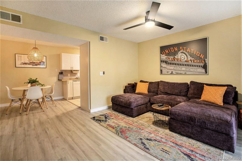 5300 E Cherry Creek South Dr #522, Denver, CO 80246