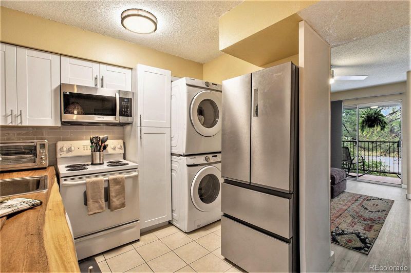 5300 E Cherry Creek South Dr #522, Denver, CO 80246