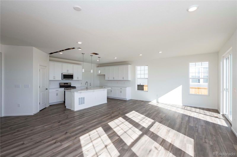 15360 Jasmine St, Thornton, CO 80602