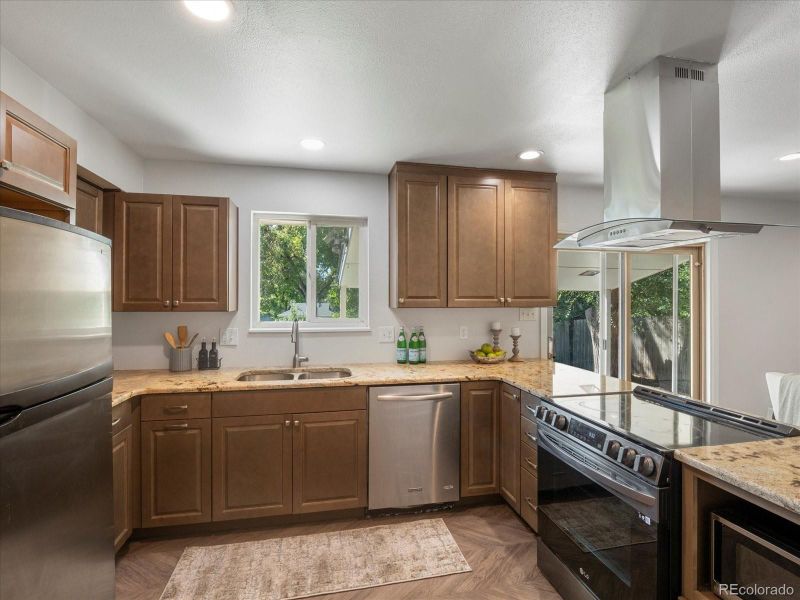 6335 S Jay Way, Littleton, CO 80123