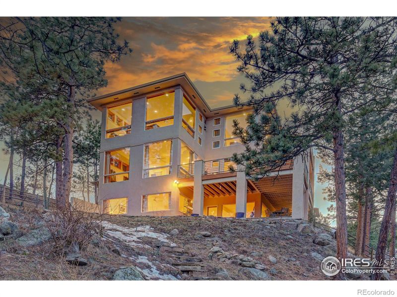 6138 Sunshine Canyon Dr, Boulder, CO 80302
