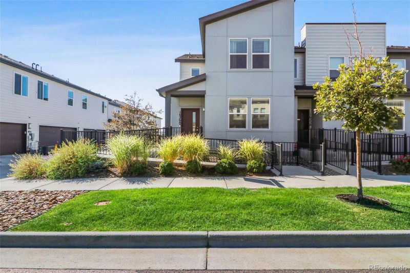 16268 E Elk Dr, Denver, CO 80239