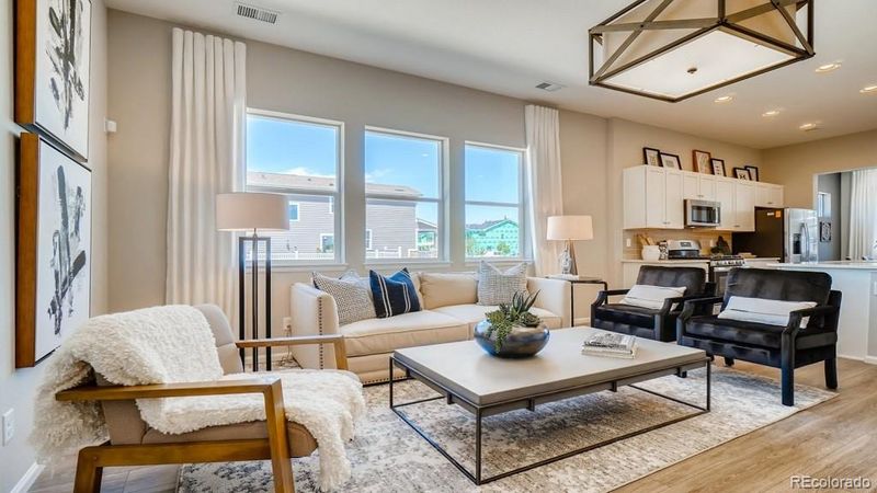 6447 N Ceylon St, Denver, CO 80249