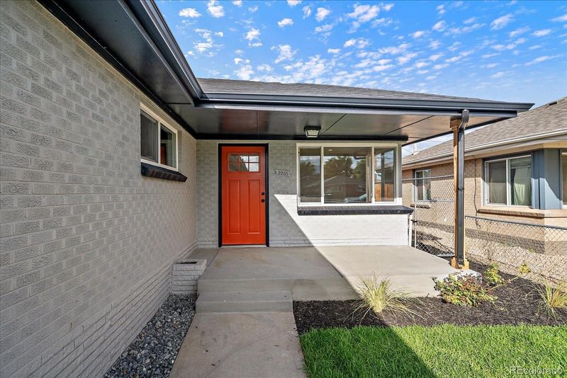 3235 Jasmine St, Denver, CO 80207