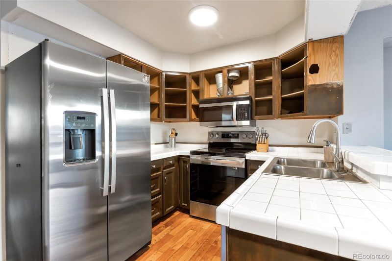 1811 S Quebec Way #71, Denver, CO 80231