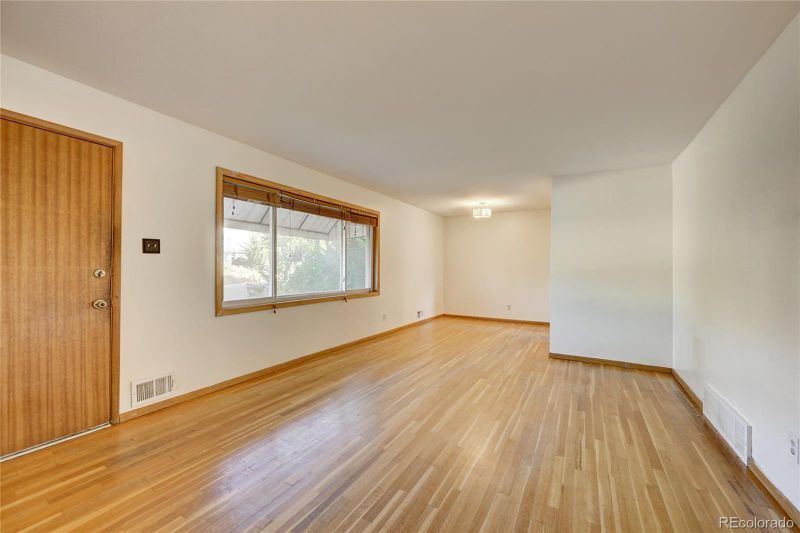 2221 S Vrain St, Denver, CO 80219