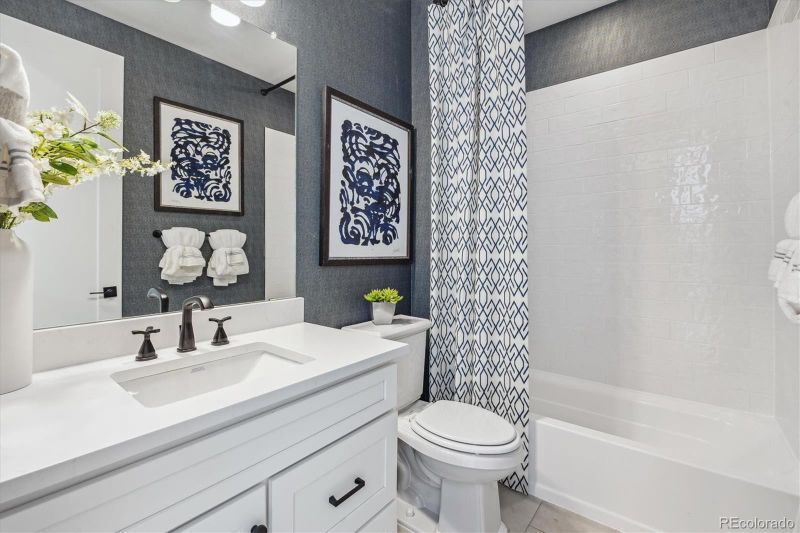 5274 Queen Ct, Arvada, CO 80002