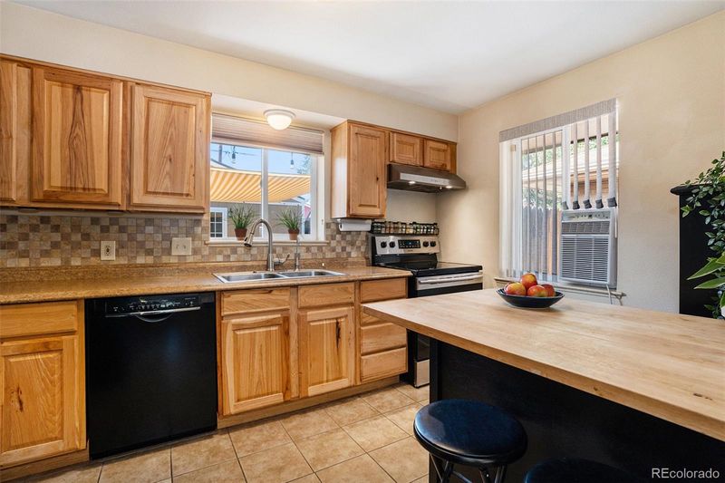 3331 Monroe St, Denver, CO 80205