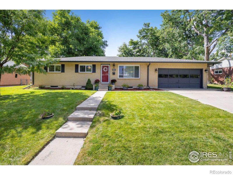 6857 Newcombe St, Arvada, CO 80004