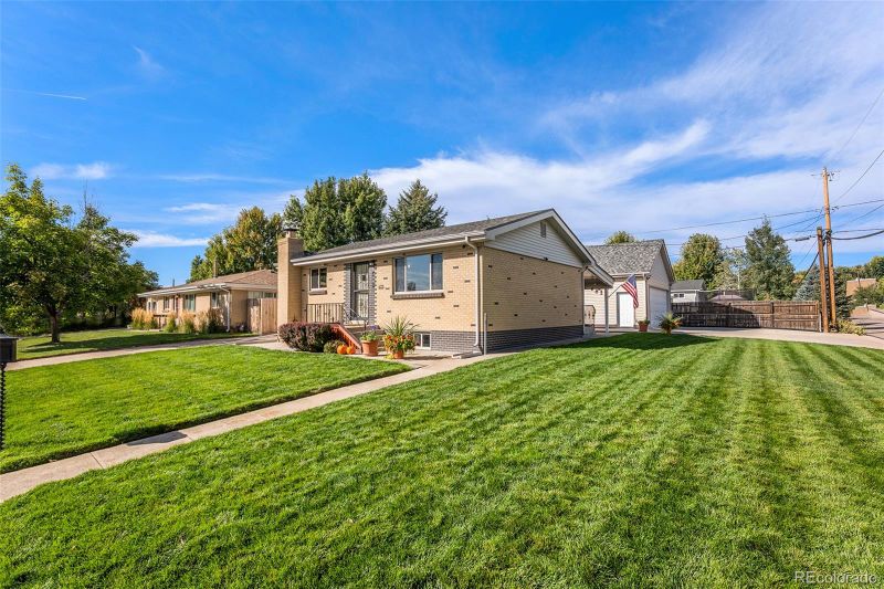 4091 Moore St, Wheat Ridge, CO 80033