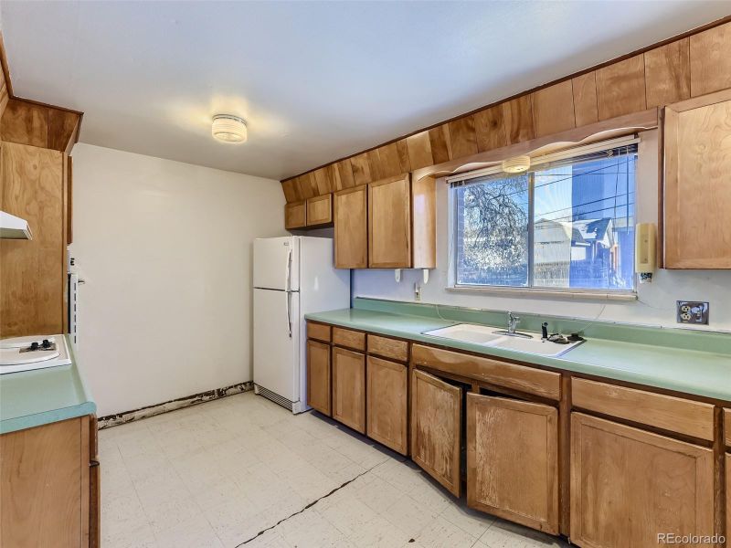 8310 Louise Dr, Denver, CO 80221