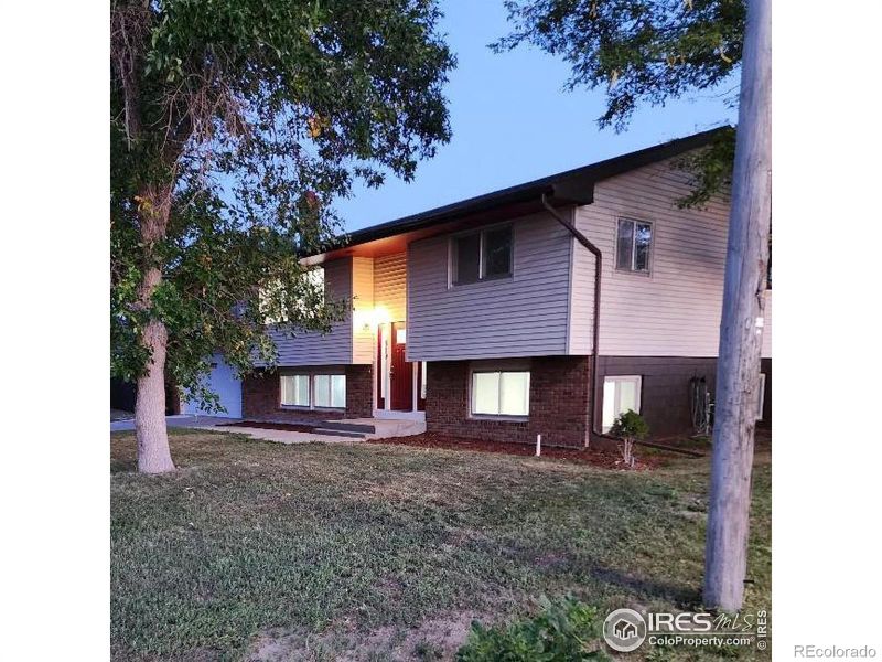 819 Cleveland St, Sterling, CO 80751