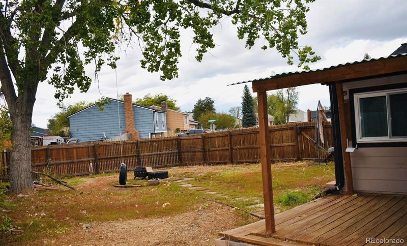640 Centennial Dr, Bennett, CO 80102