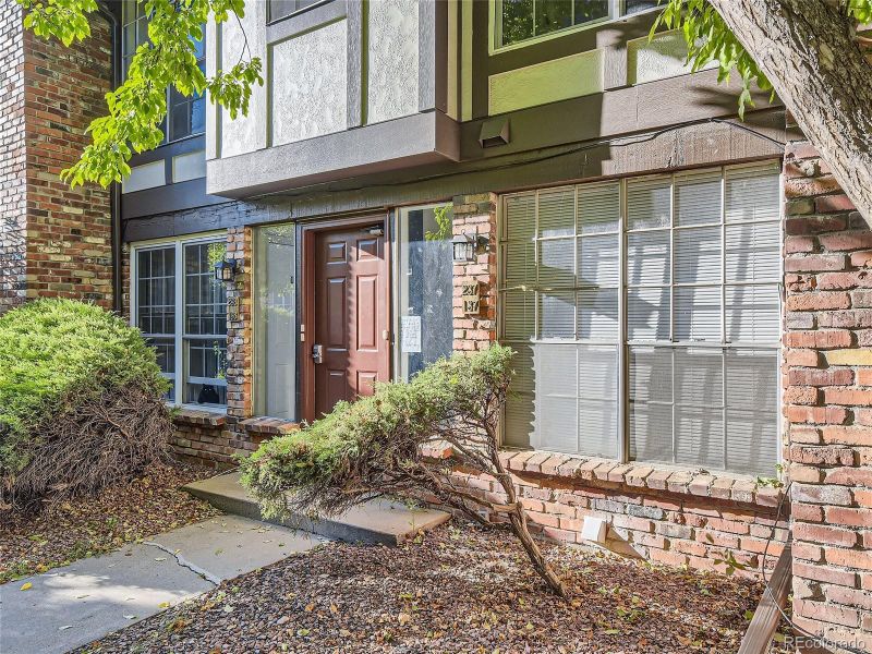 3825 S Monaco Pw #237, Denver, CO 80237