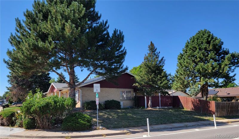 5091 Xanadu St, Denver, CO 80239