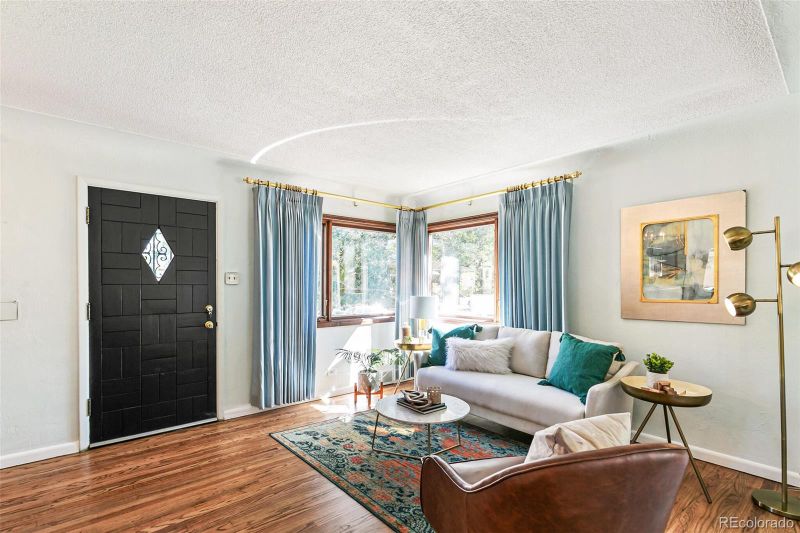 2711 Zenobia St, Denver, CO 80212
