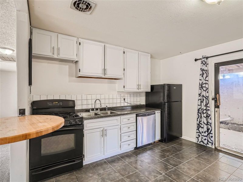 354 Dogwood Ave, Brighton, CO 80601