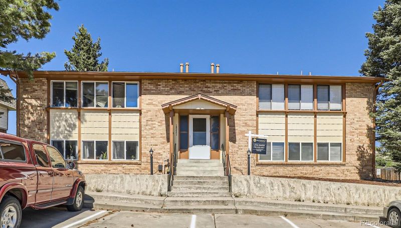 18221 W 3rd Pl, Golden, CO 80401