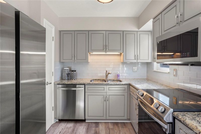 6337 S Fairfax Way, Centennial, CO 80121