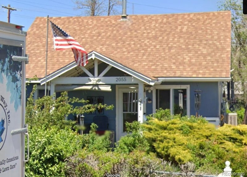 2055 W Hamilton Pl, Sheridan, CO 80110