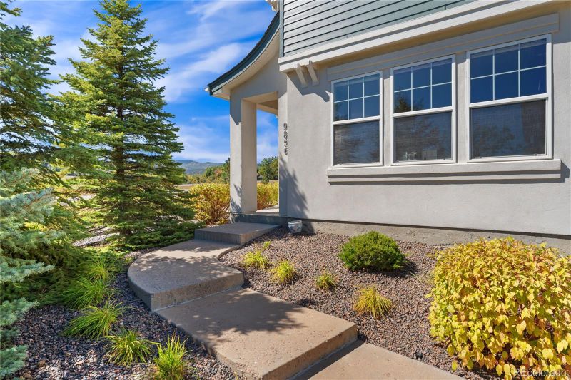 9856 W Hinsdale Pl, Littleton, CO 80128