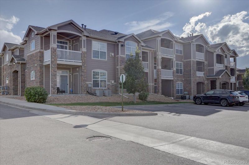 7440 S Blackhawk St #10204, Englewood, CO 80112