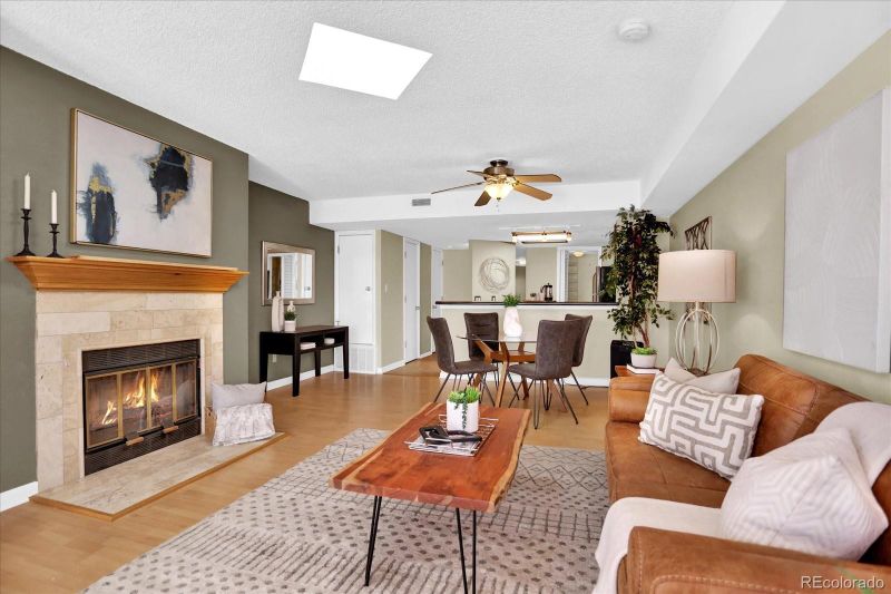 1226 S Monaco Pw #303, Denver, CO 80224