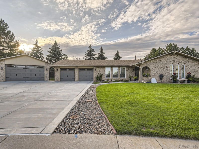 6733 W Geddes Ave, Littleton, CO 80128