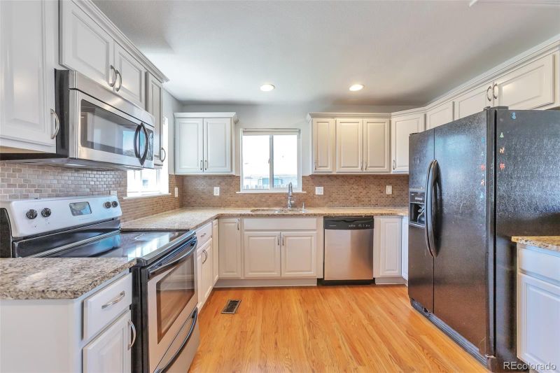 5166 E 35th Ave, Denver, CO 80207