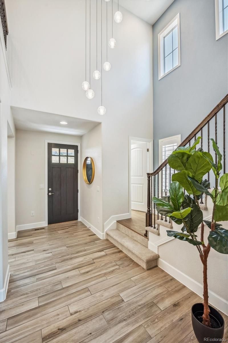 10626 Greycliffe Dr, Highlands Ranch, CO 80126