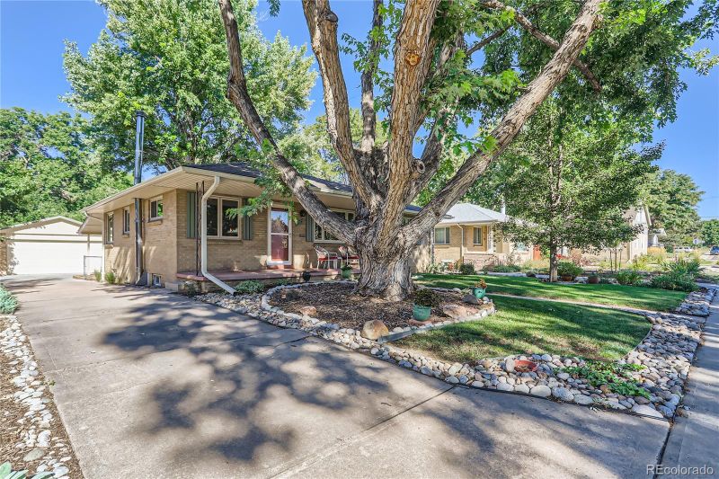 3121 S Franklin St, Englewood, CO 80113